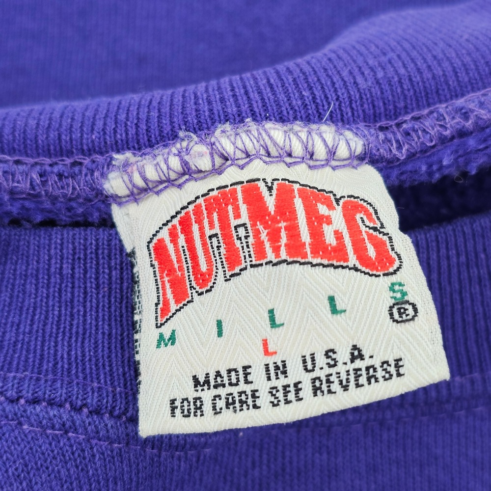 Nutmeg Charlotte Hornets Sweatshirt Mens Large Purple Vintage 90s NBA Crewneck - Picture 4 of 10